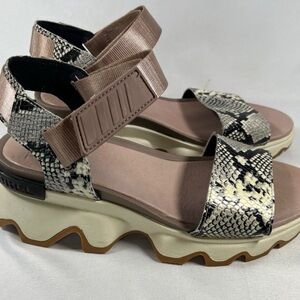 Sorel kinetic sandals